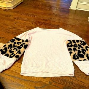 Top with fur sleeves